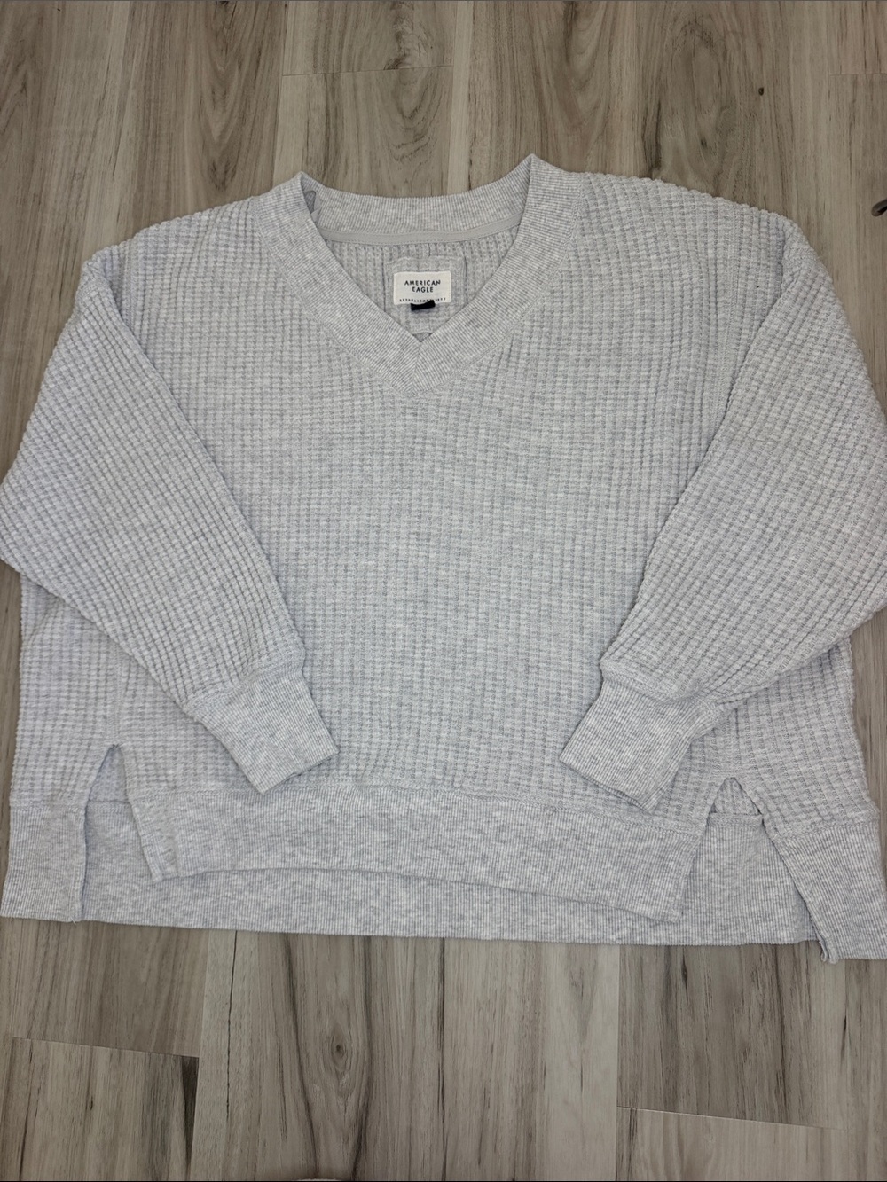 American Eagle V-Neck waffle womens Knit Sweater - Light Gray Sz XS - Picture 4 of 11